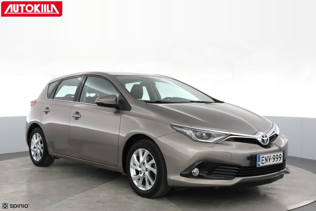 TOYOTA AURIS 2015