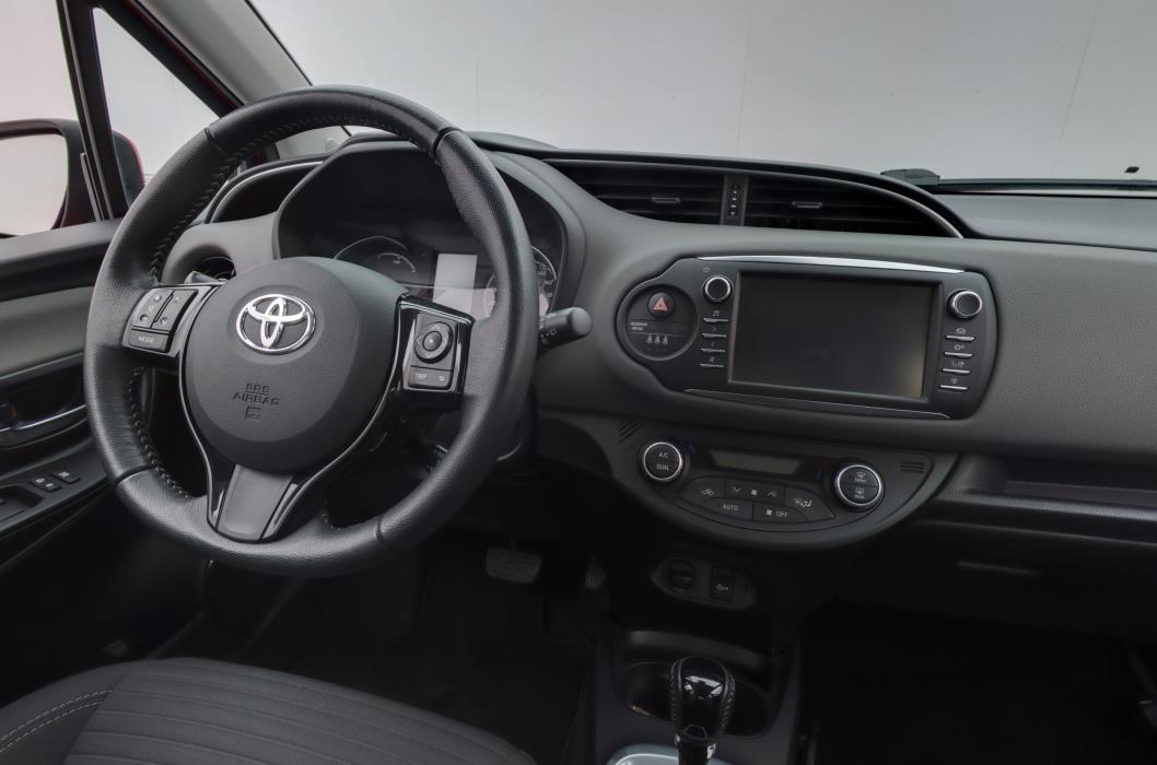 TOYOTA YARIS 2018