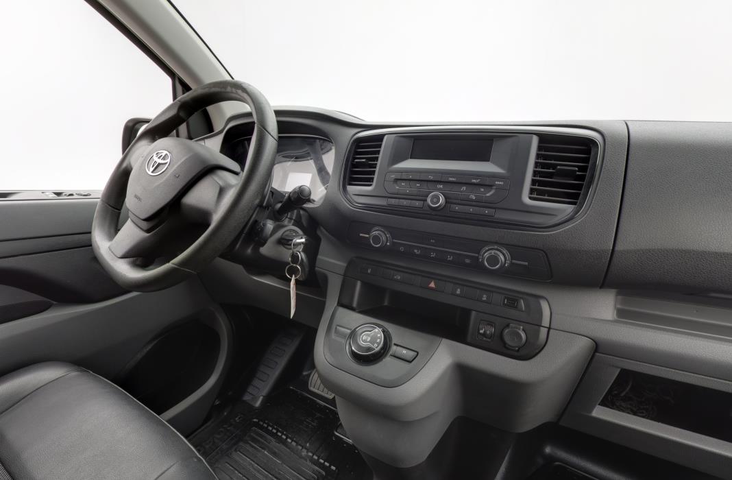 TOYOTA Proace 2018