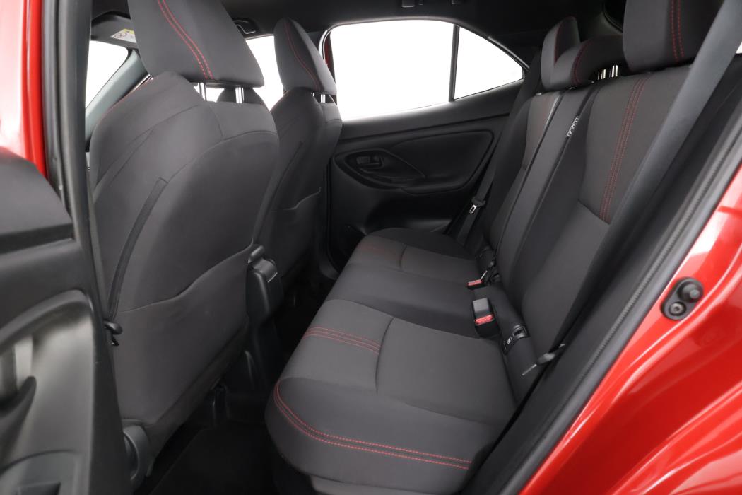 TOYOTA Yaris Cross 2024