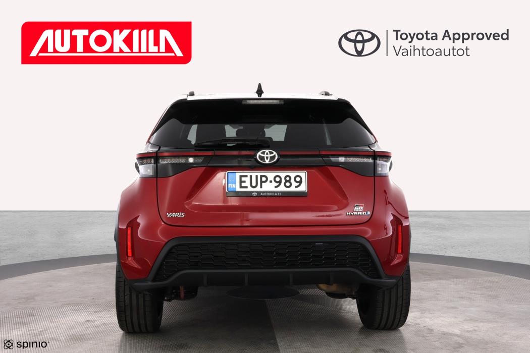 TOYOTA Yaris Cross 2024