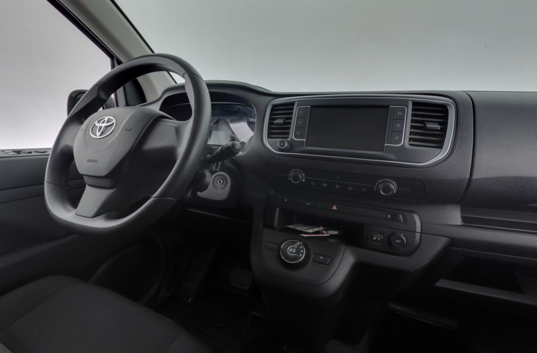 TOYOTA Proace 2023
