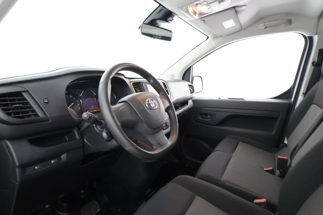 TOYOTA Proace 2023
