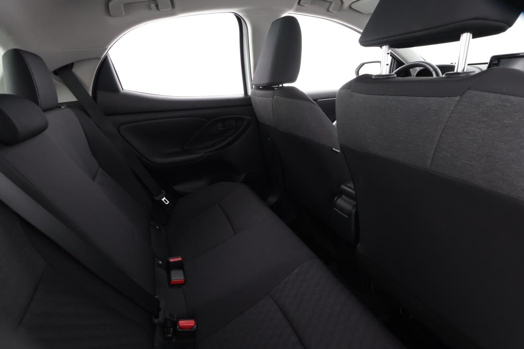 TOYOTA YARIS 2024