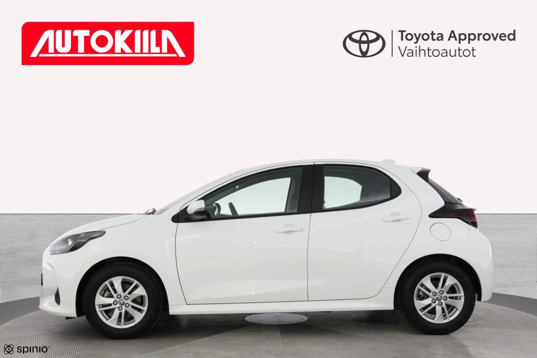 TOYOTA YARIS 2024