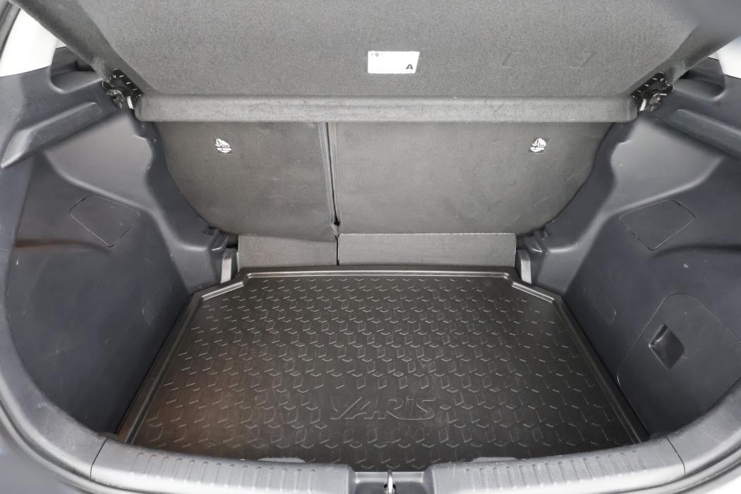 TOYOTA YARIS 2024