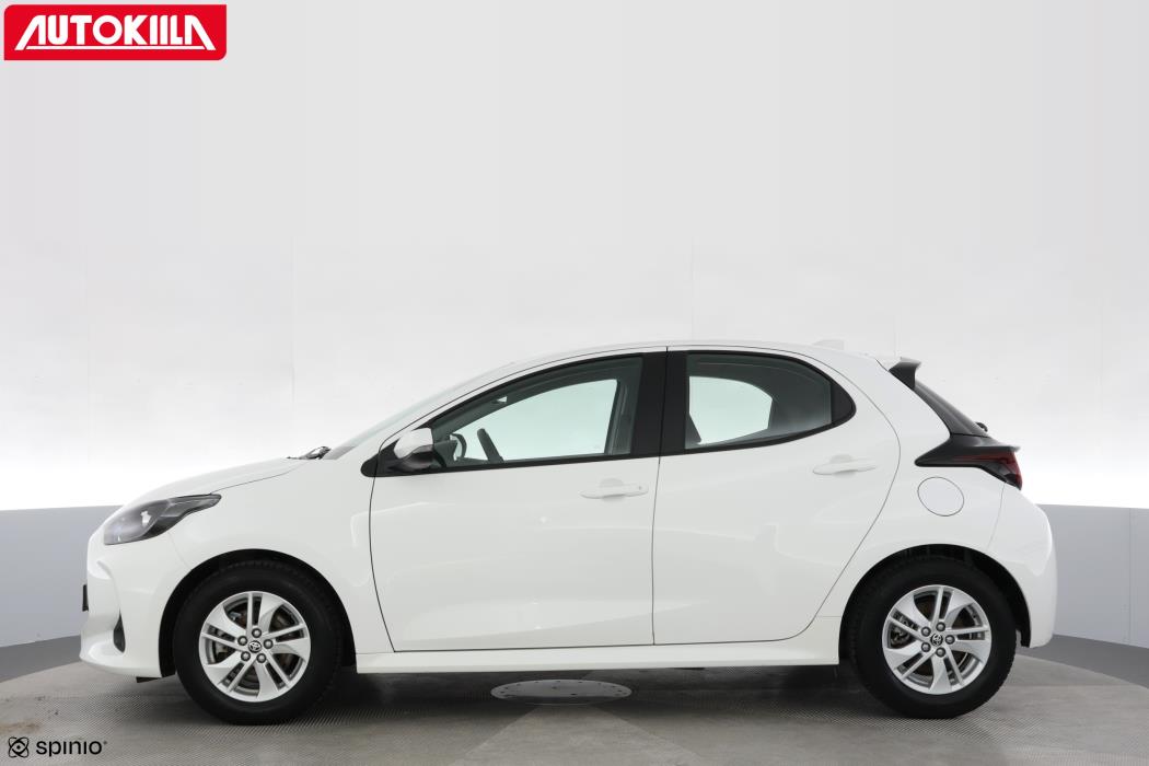 TOYOTA YARIS 2024