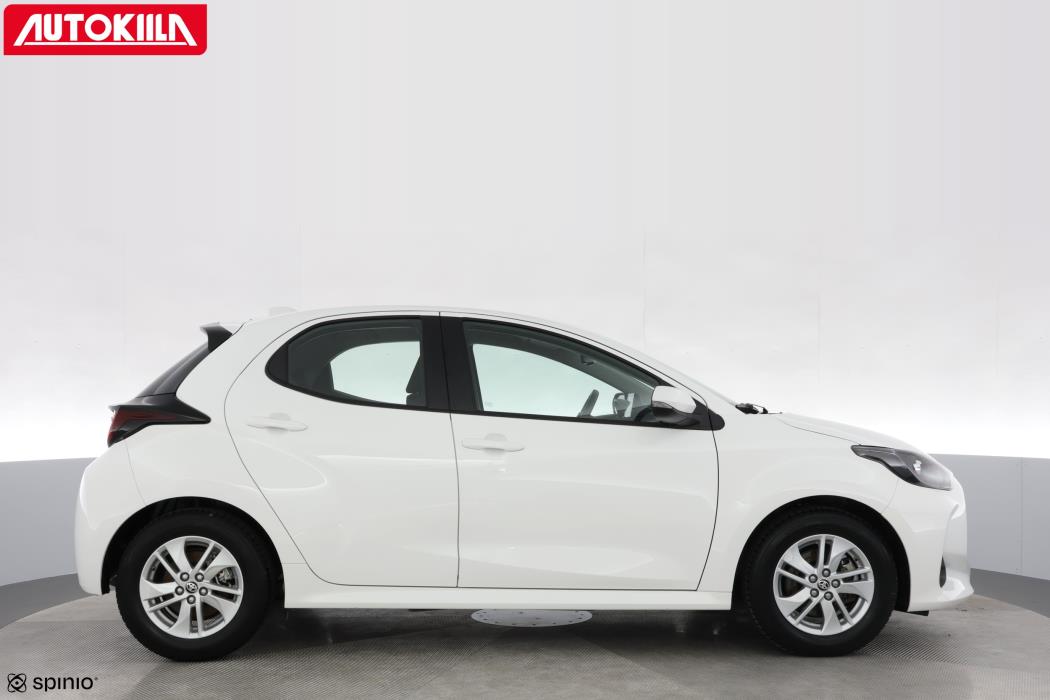 TOYOTA YARIS 2024