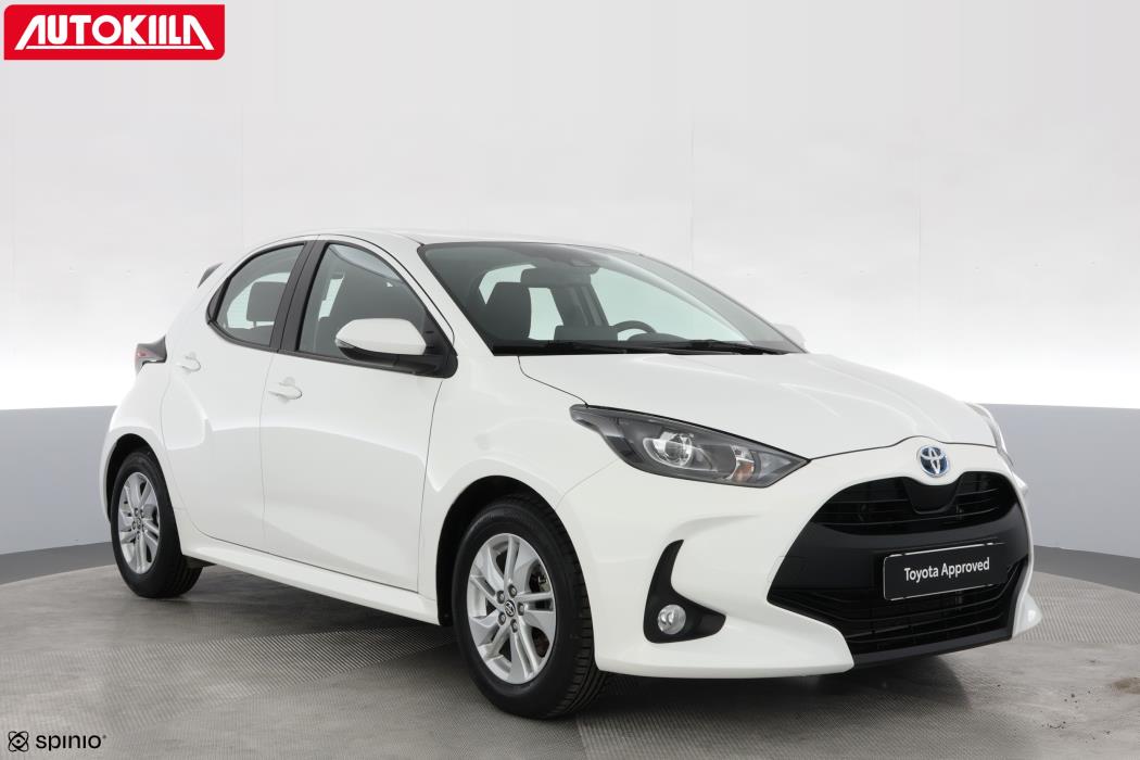 TOYOTA YARIS 2024