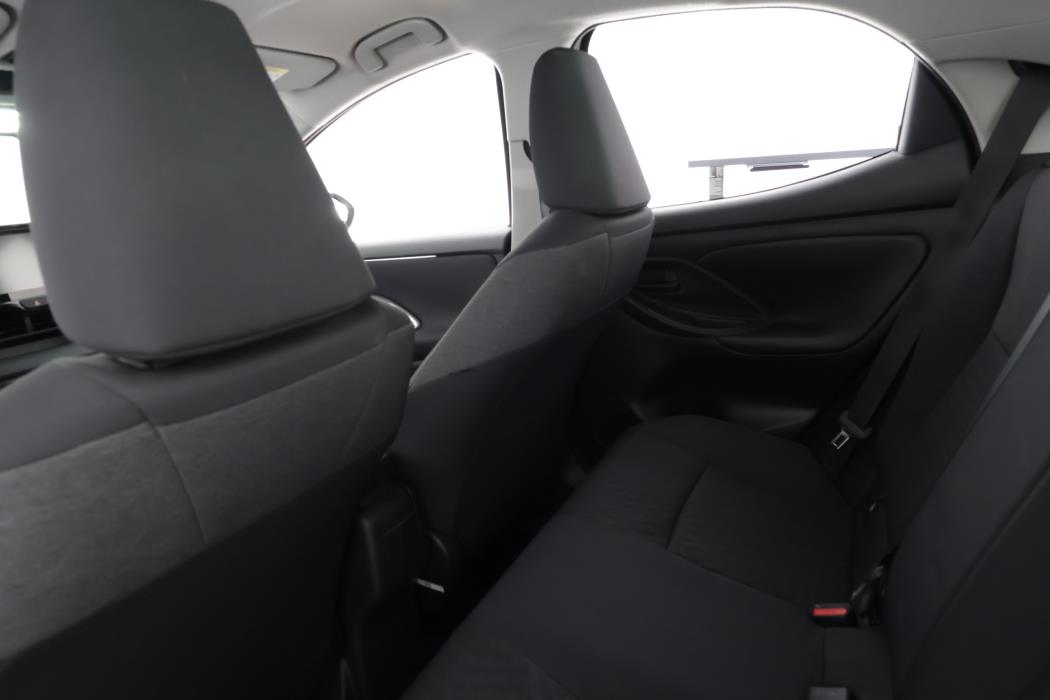 TOYOTA YARIS 2024