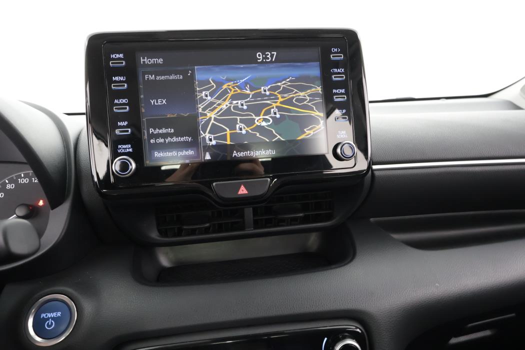 TOYOTA YARIS 2024