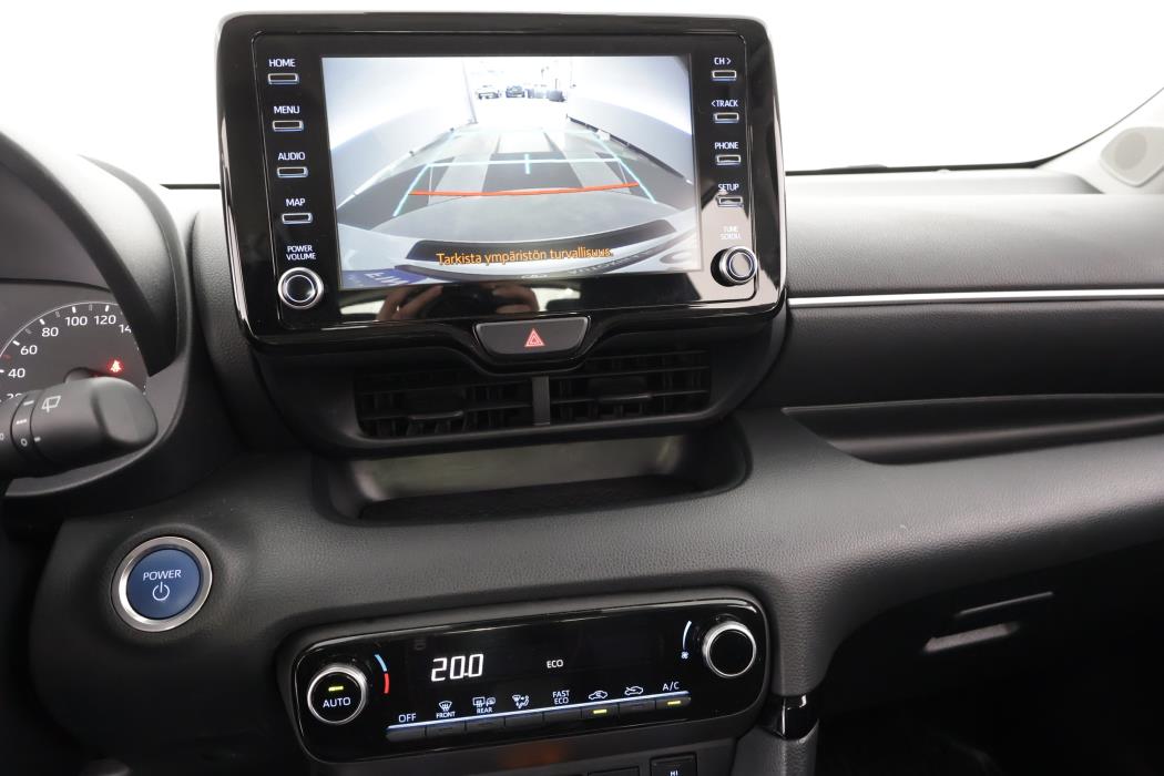 TOYOTA YARIS 2024