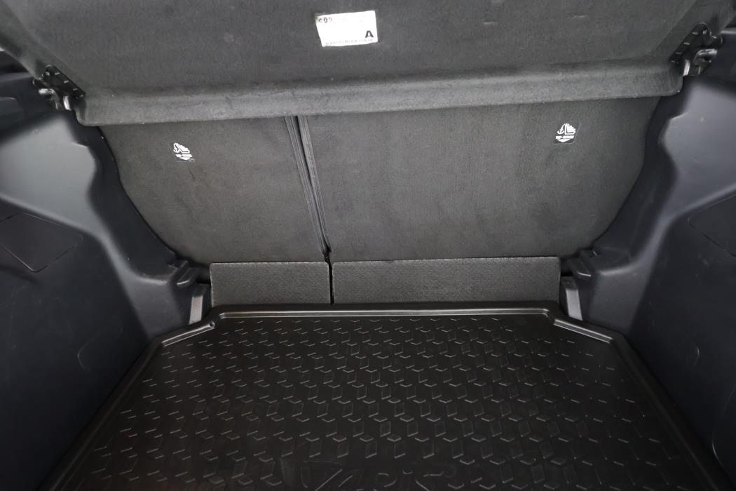 TOYOTA YARIS 2024