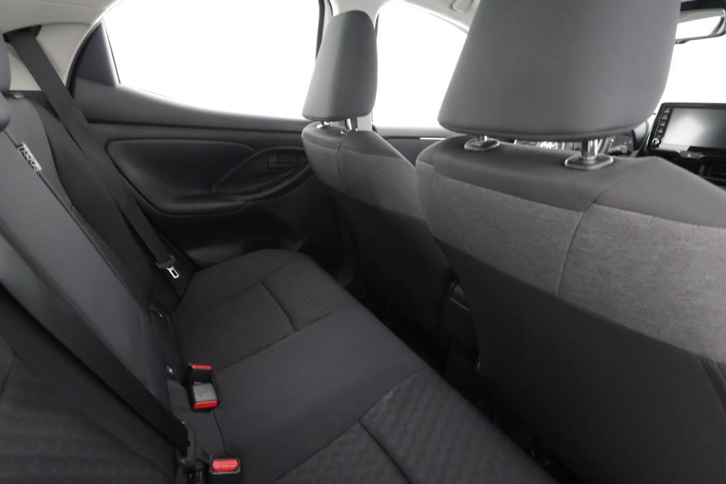 TOYOTA YARIS 2024