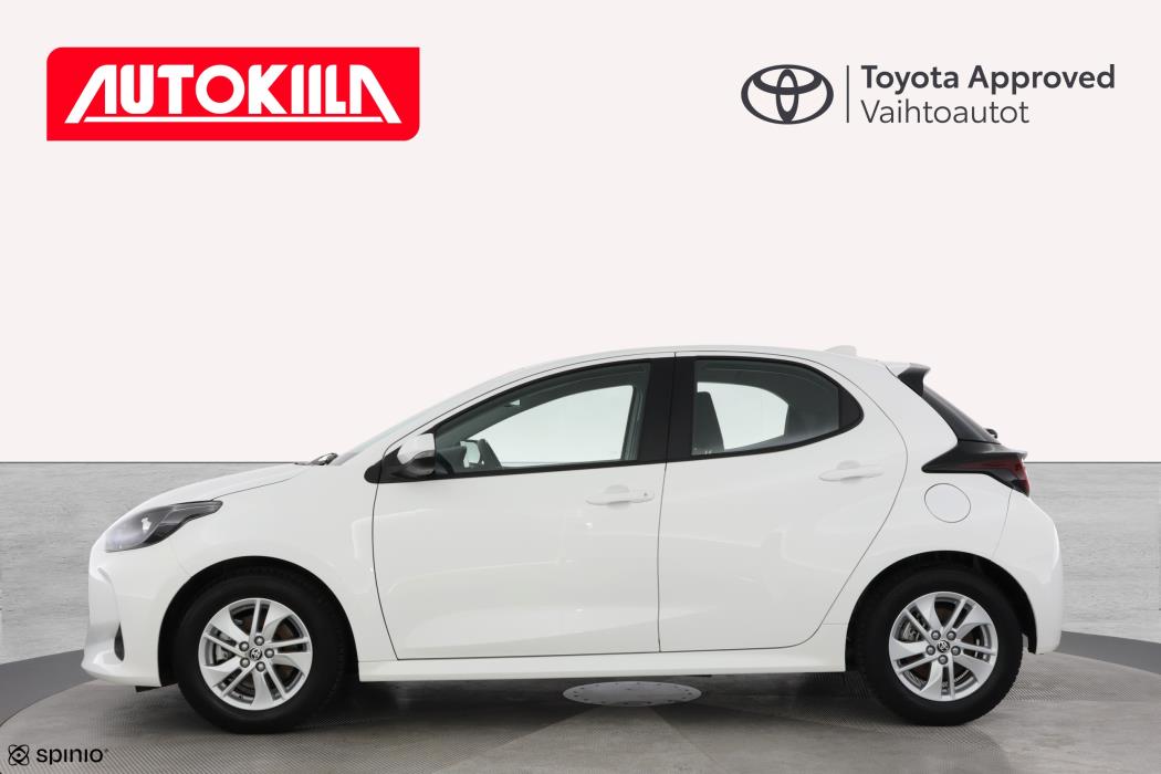 TOYOTA YARIS 2024