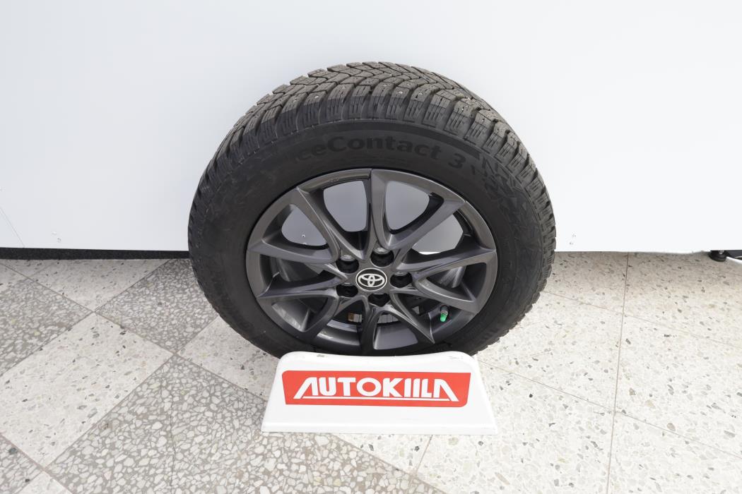 TOYOTA YARIS 2024