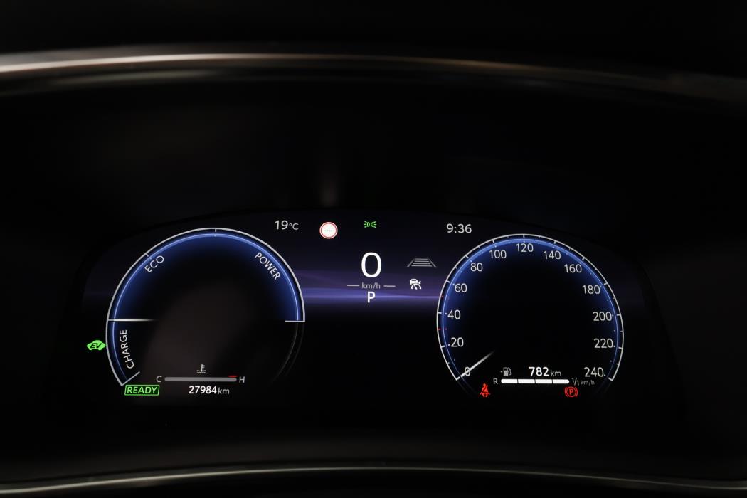 TOYOTA COROLLA 2024