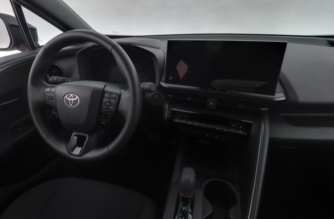 TOYOTA C-HR 2025