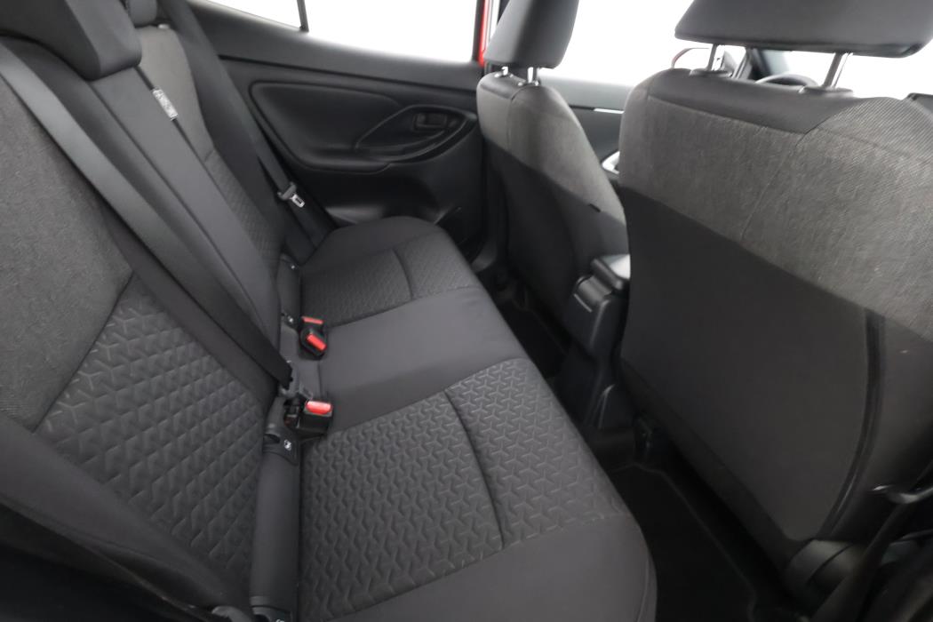 TOYOTA Yaris Cross 2024