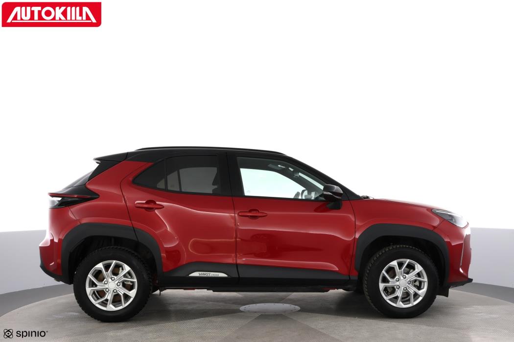 TOYOTA Yaris Cross 2024