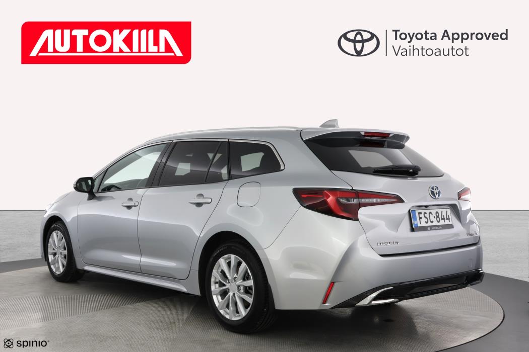 TOYOTA COROLLA 2024