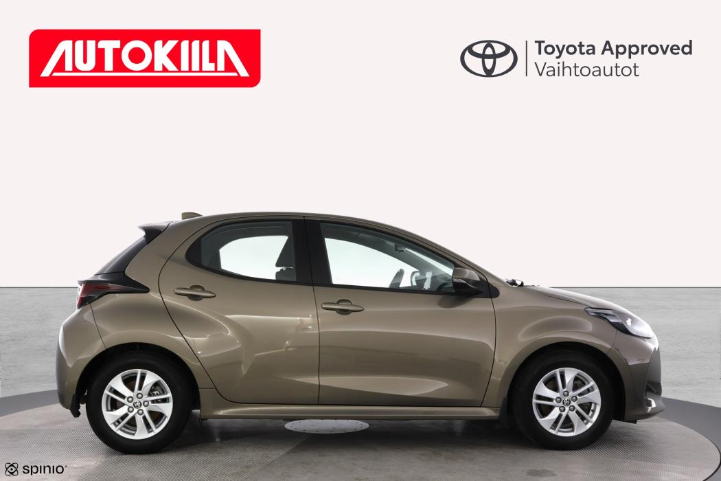 TOYOTA YARIS 2022