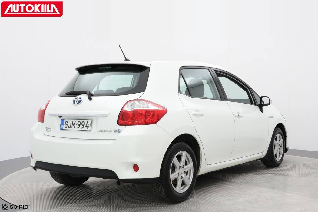 TOYOTA AURIS 2011