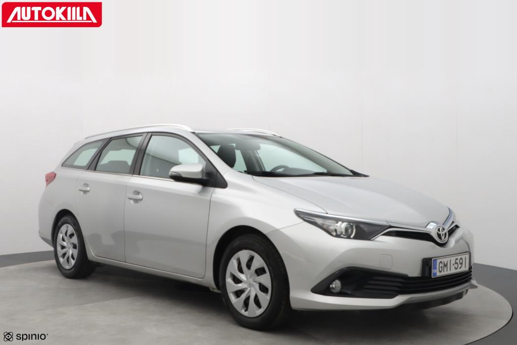 TOYOTA AURIS 2016