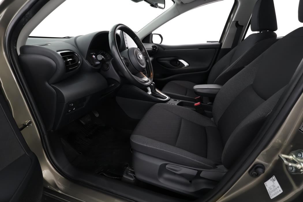TOYOTA YARIS 2021