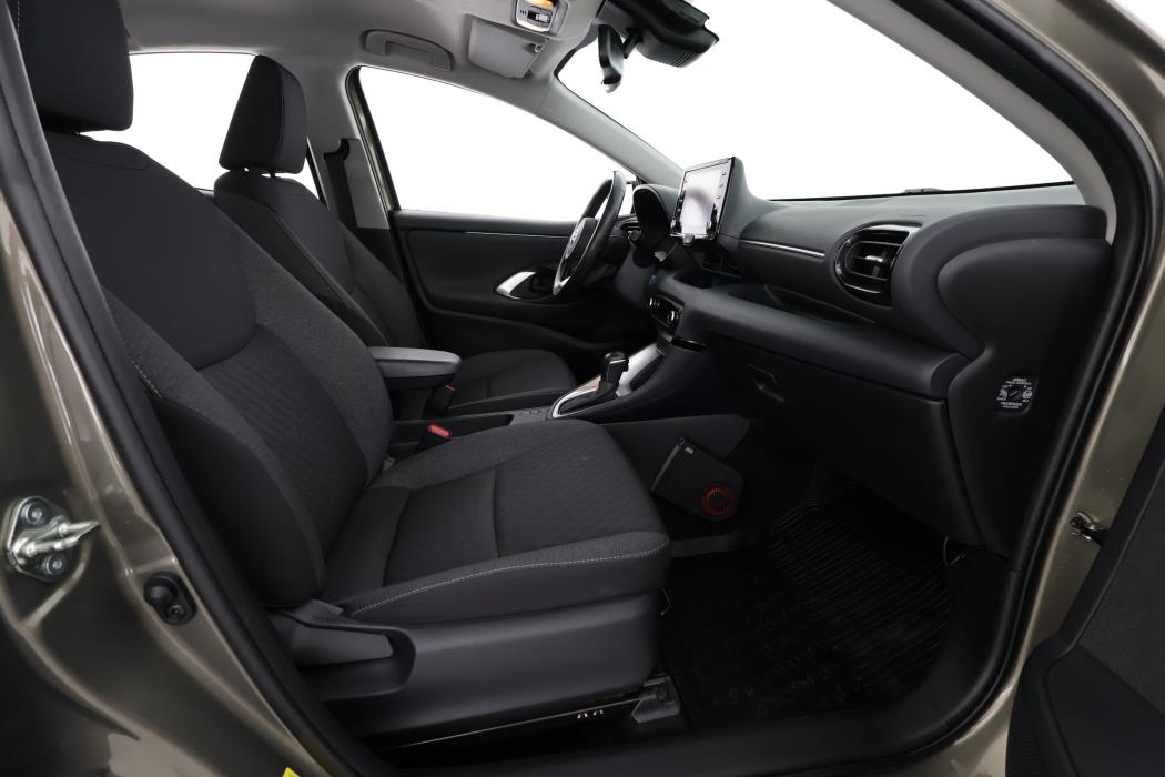 TOYOTA YARIS 2021