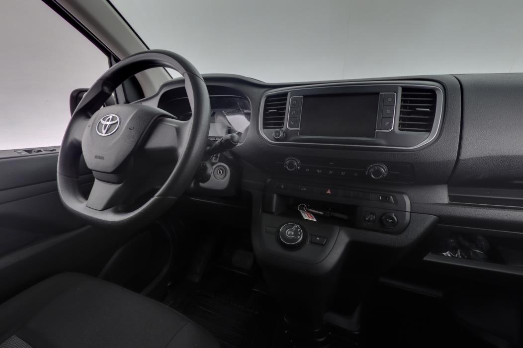 TOYOTA Proace 2023