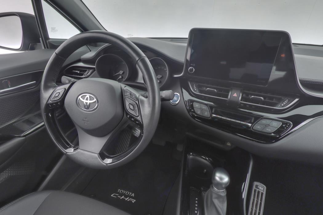 TOYOTA C-HR 2023