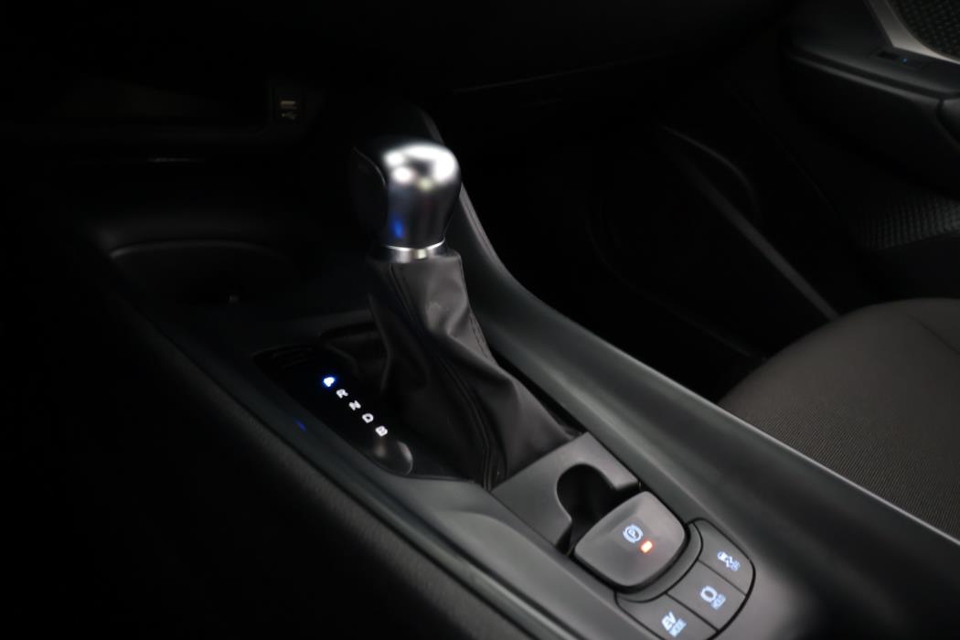 TOYOTA C-HR 2023