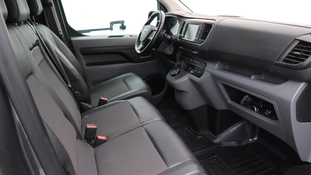 TOYOTA Proace 2021
