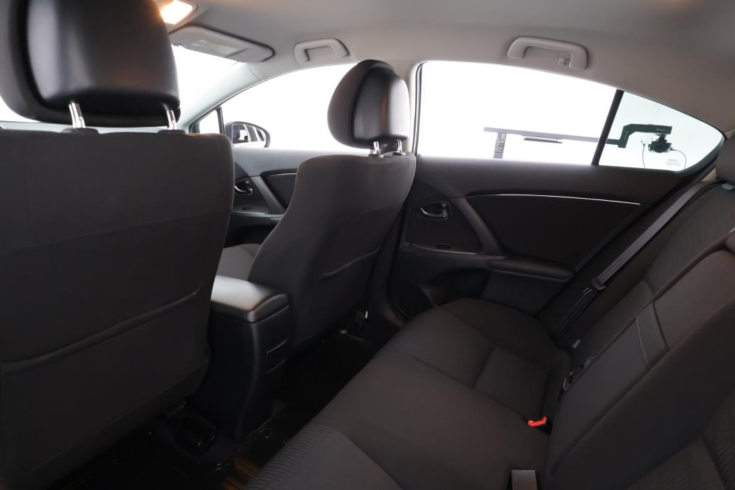 TOYOTA AVENSIS 2010