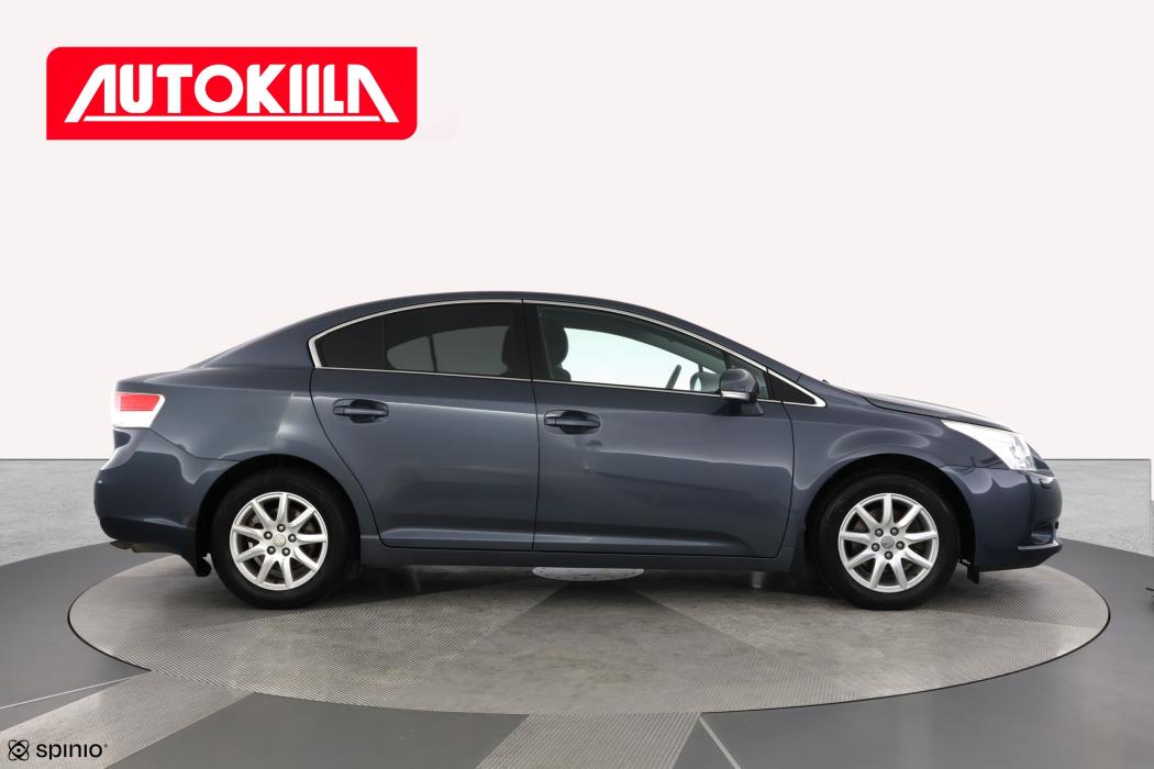 TOYOTA AVENSIS 2010
