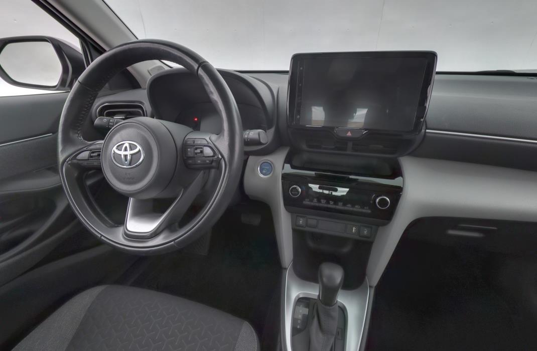 TOYOTA Yaris Cross 2022
