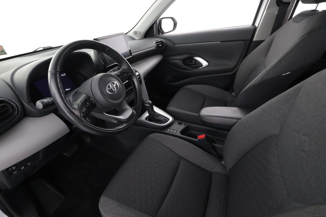 TOYOTA Yaris Cross 2022