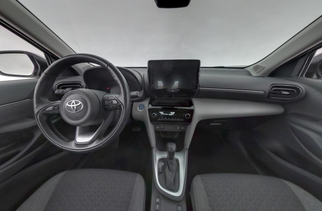 TOYOTA Yaris Cross 2022