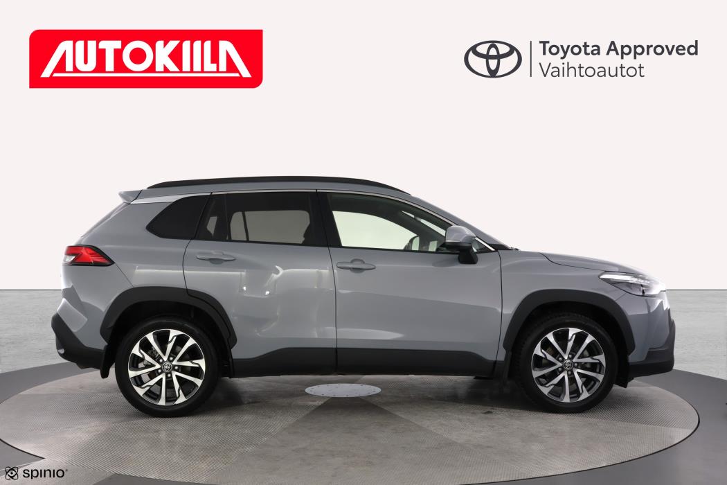 TOYOTA Corolla Cross 2023