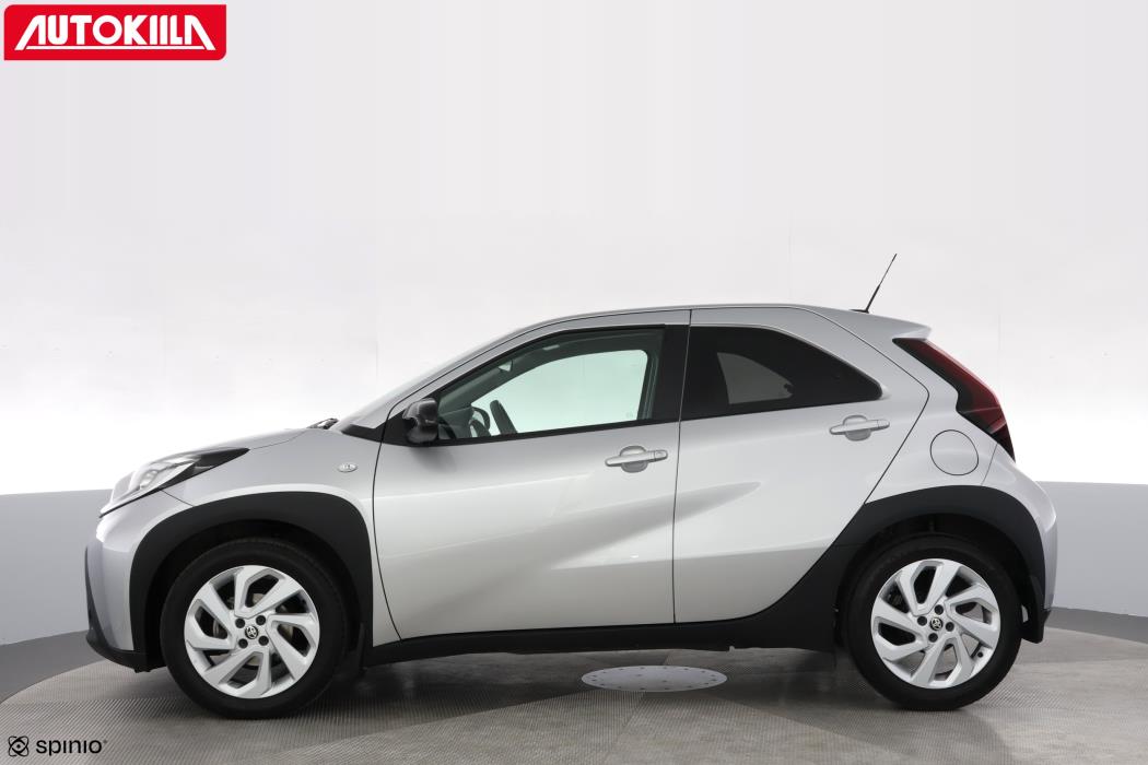 TOYOTA Aygo X 2023