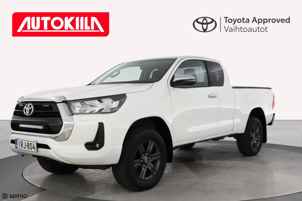 TOYOTA HILUX 2023