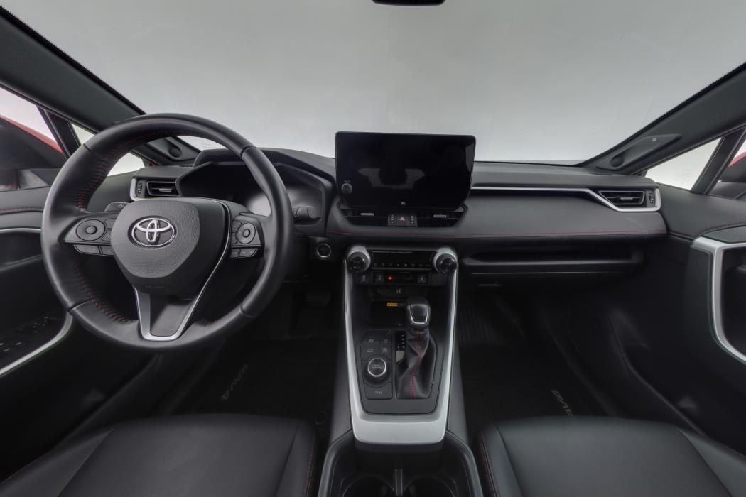 TOYOTA RAV4 Plug-in 2024