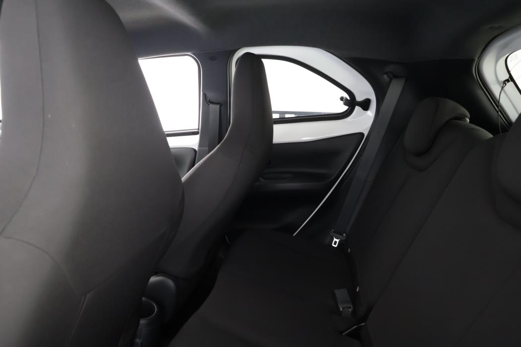 TOYOTA Aygo X 2025
