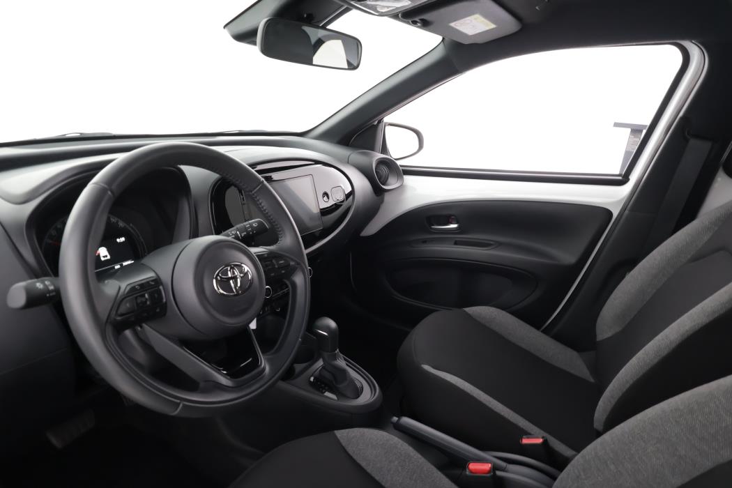 TOYOTA Aygo X 2025