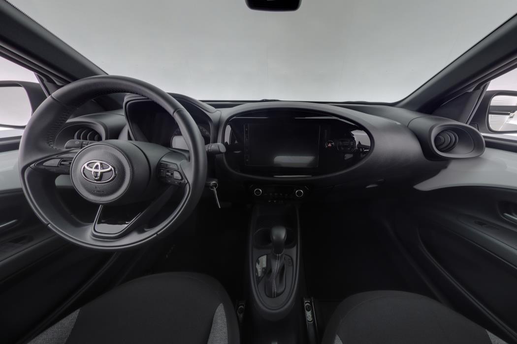 TOYOTA Aygo X 2025