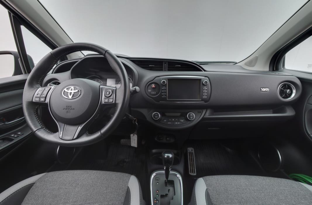 TOYOTA YARIS 2020