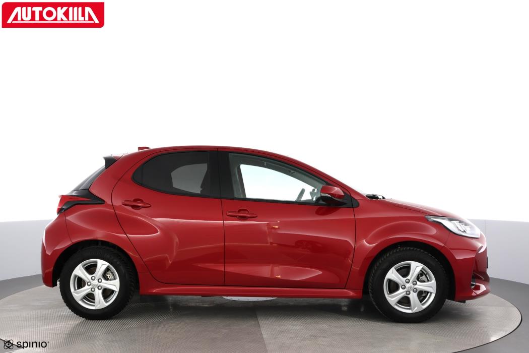TOYOTA YARIS 2024