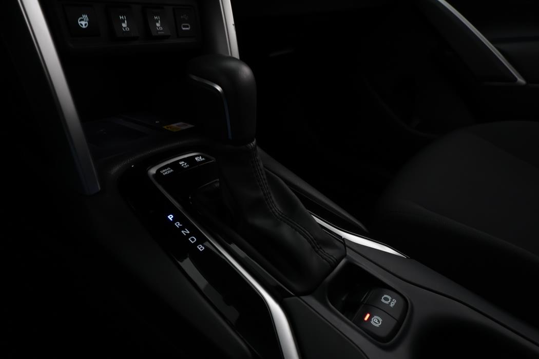 TOYOTA Corolla Cross 2024