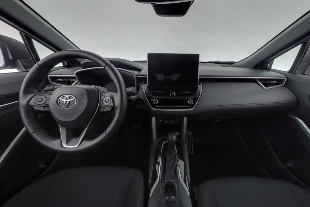 TOYOTA Corolla Cross 2024